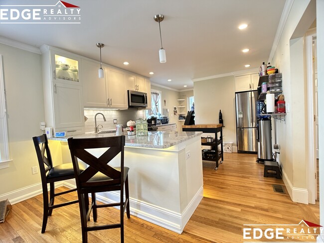 11 Madeline St Unit 1