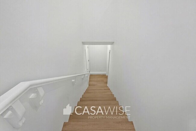 Photo - 21039-21025 25 Ave NW
