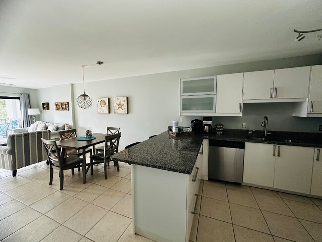 Photo - 10 Lemoyne Ave Unit 403A