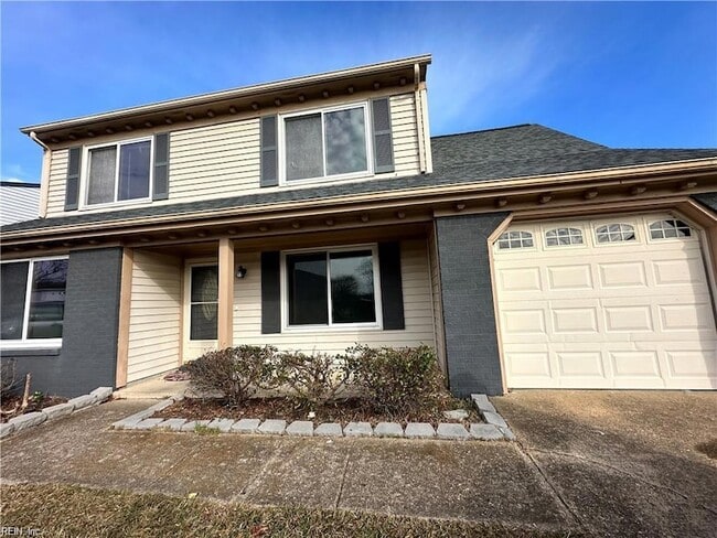 Building Photo - 1956 Monument Dr