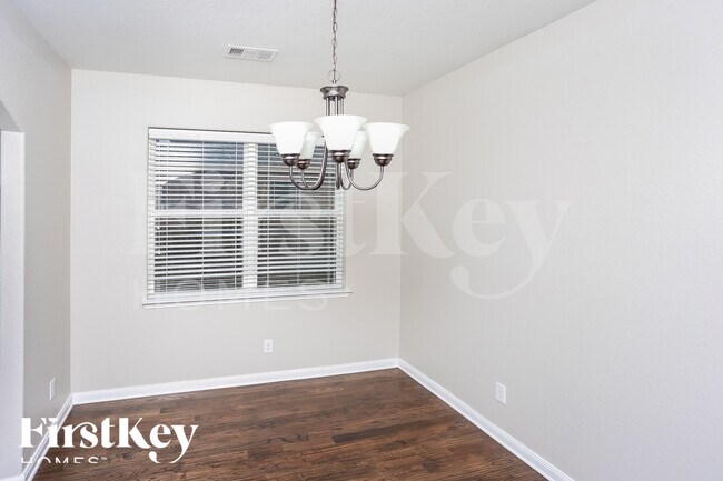 Photo - 202 Brook Ct