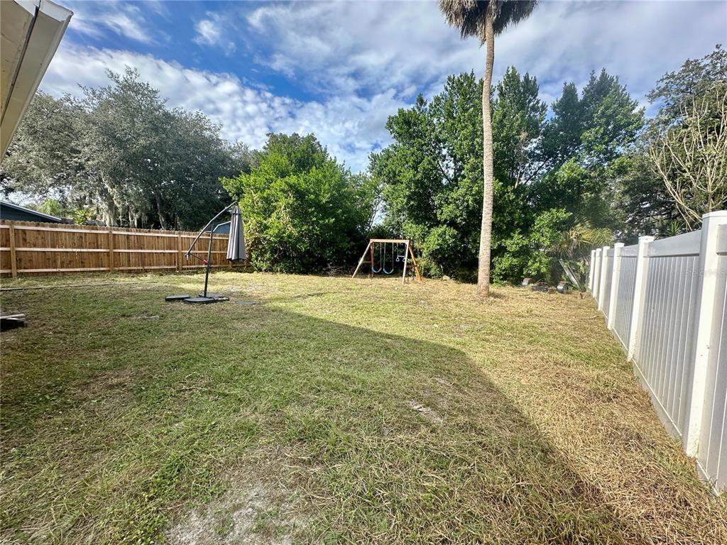 Photo - 325 W Jean St