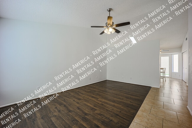Photo - 1055 N Recker Rd