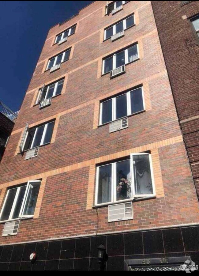 Building Photo - 43-7 48th St Unit #6A Rental