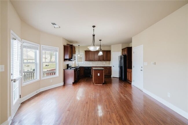 Photo - 3562 Fallen Oak Dr