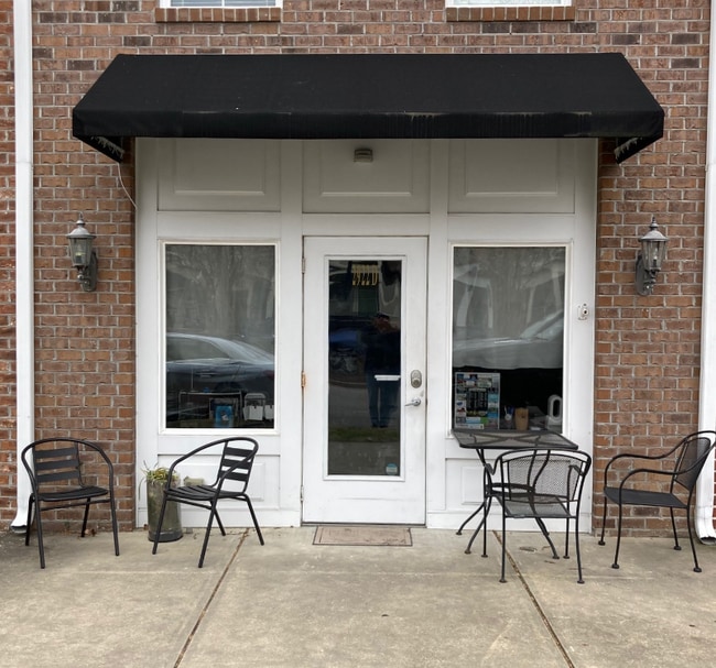 Building Photo - 2922 Howard Ave