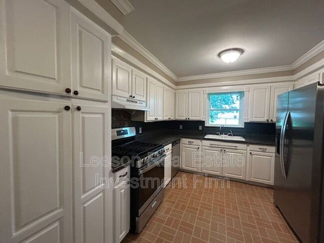 Photo - 2038 Lovers Ln