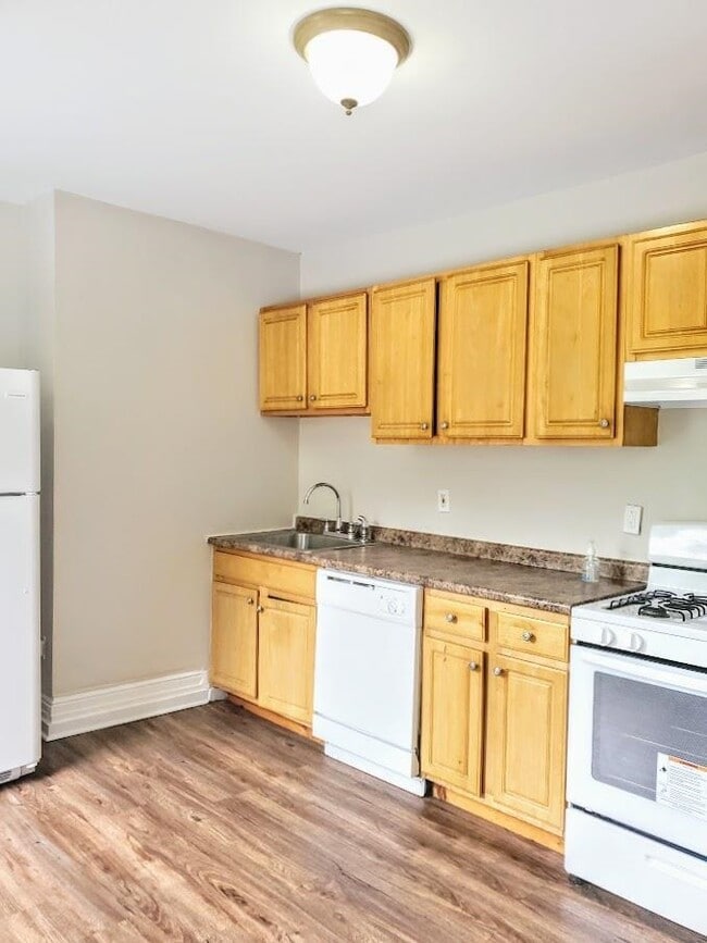 Photo - 186 Summit Ave