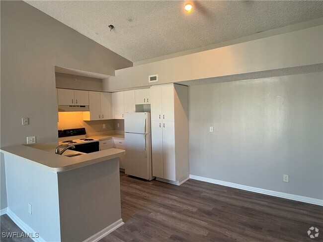 Building Photo - 13521 Eagle Ridge Dr Unit 133 Rental