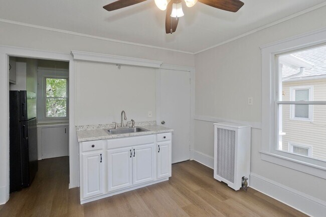 111-115 Groveland St
