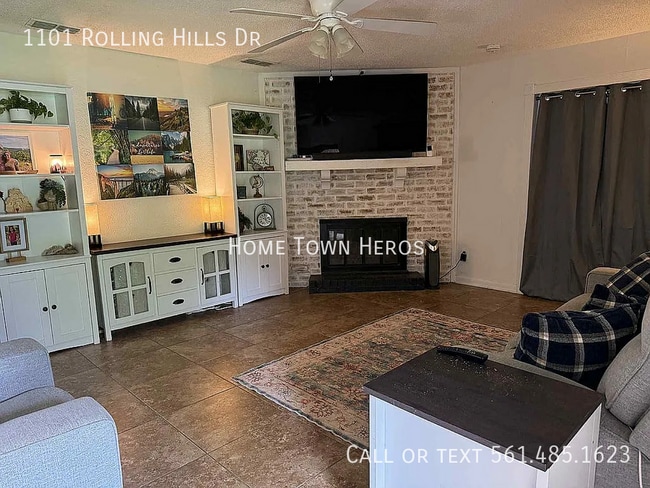 Photo - 1101 Rolling Hills Dr