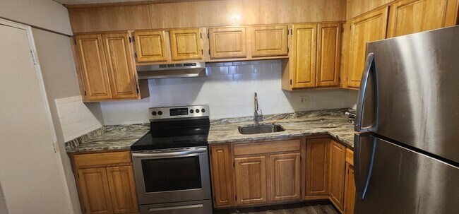 Photo - 55 Elmwood Park Unidad 12