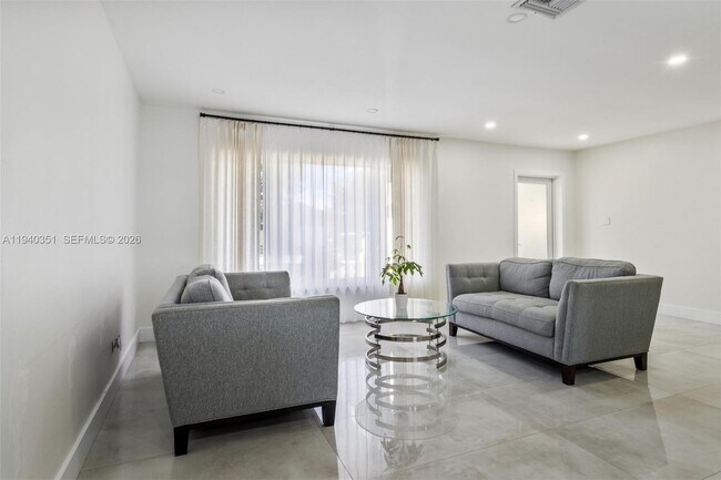 Photo - 8014 NW 101st Ave