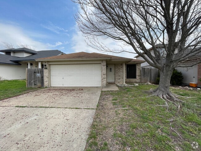 Building Photo - 1512 Grey Fox Trail Rental