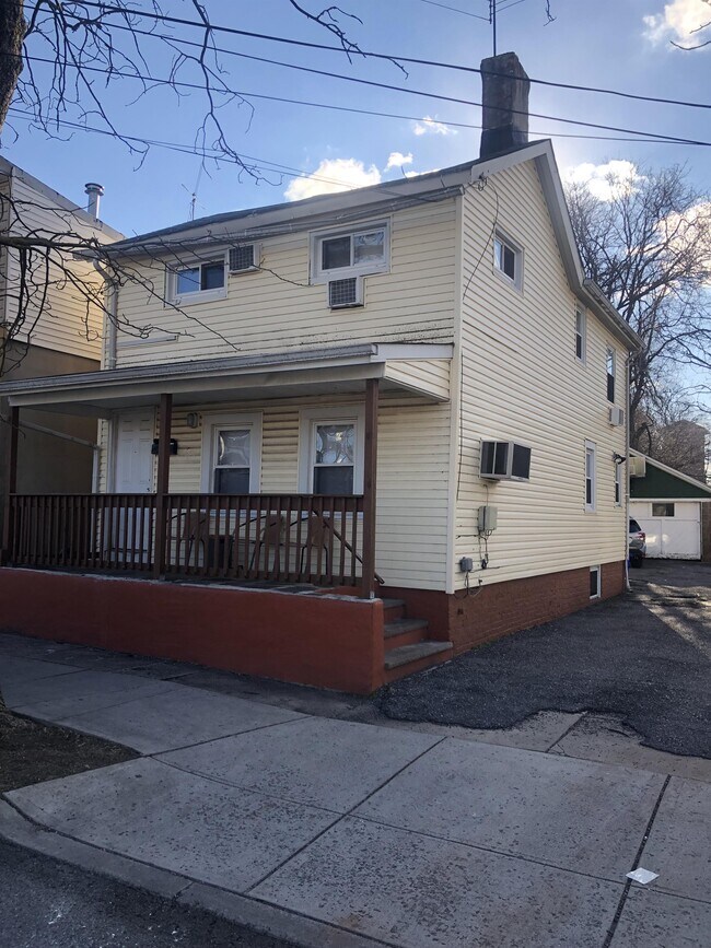 Photo - 22 Sicard St Casa