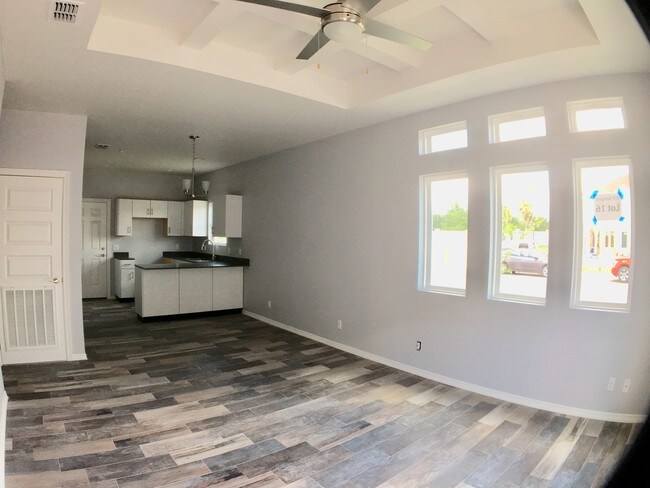 Photo - 417 Newport Ave Unit 2