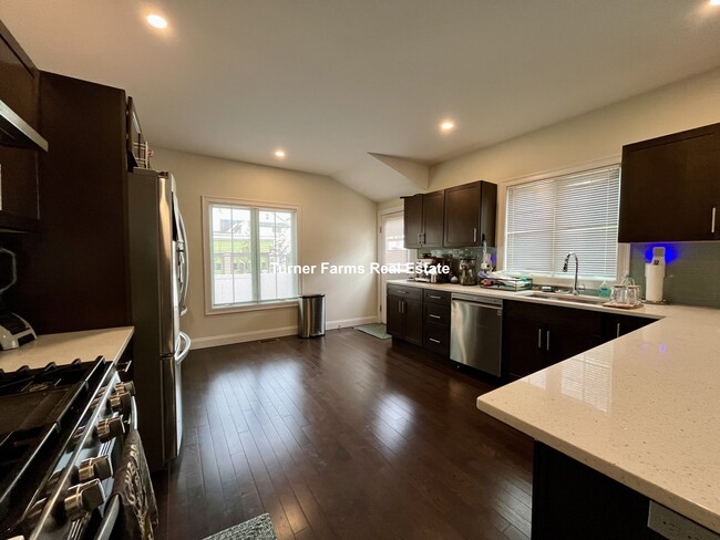 Photo - 120 Jerome St Apartments Unit 1