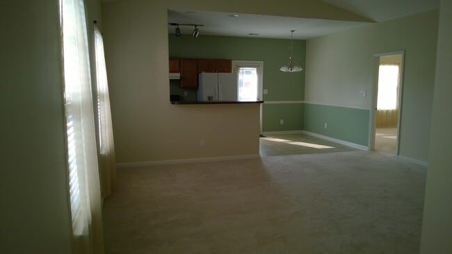 Photo - 1093 Winding Oak Trl