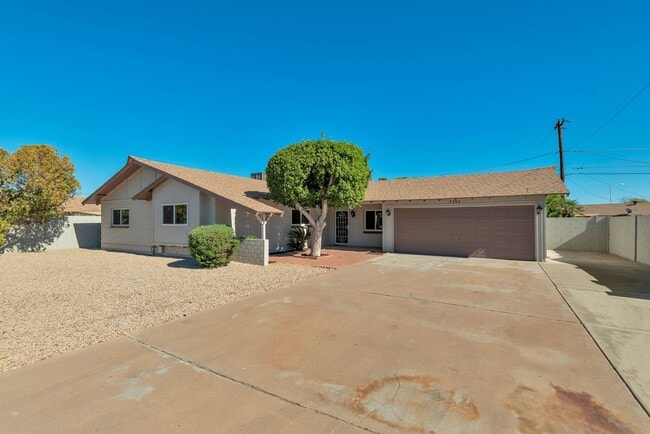 Building Photo - Meticulously Maintained 4 bed Scottsdale Home