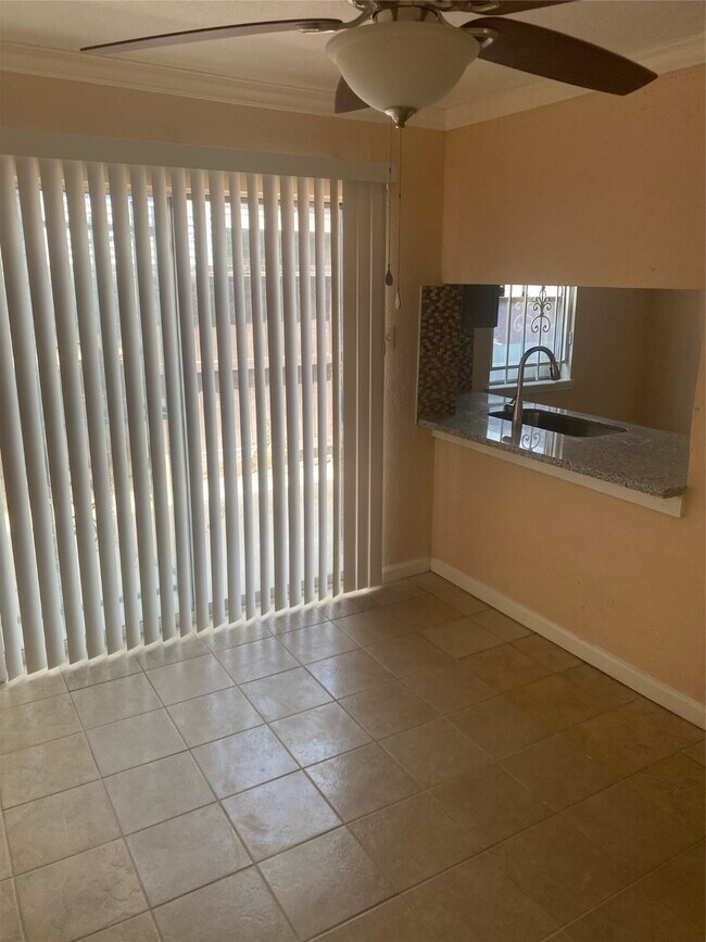 Photo - 9350 Country Creek St Unit 1