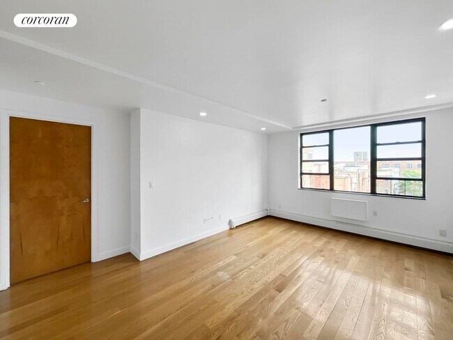 Photo - 1405 5th Ave