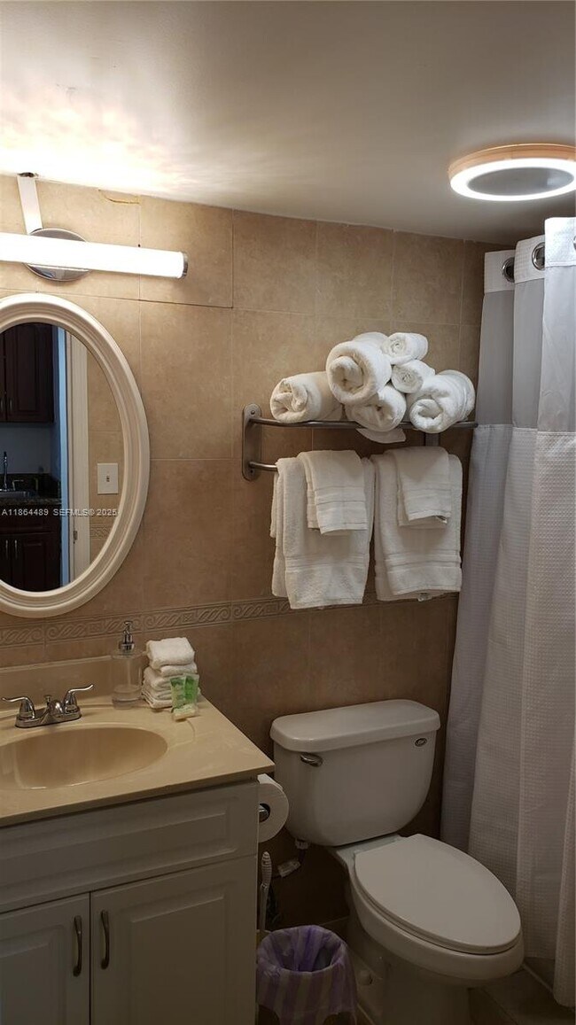 Photo - 19201 Collins Ave Unit 246