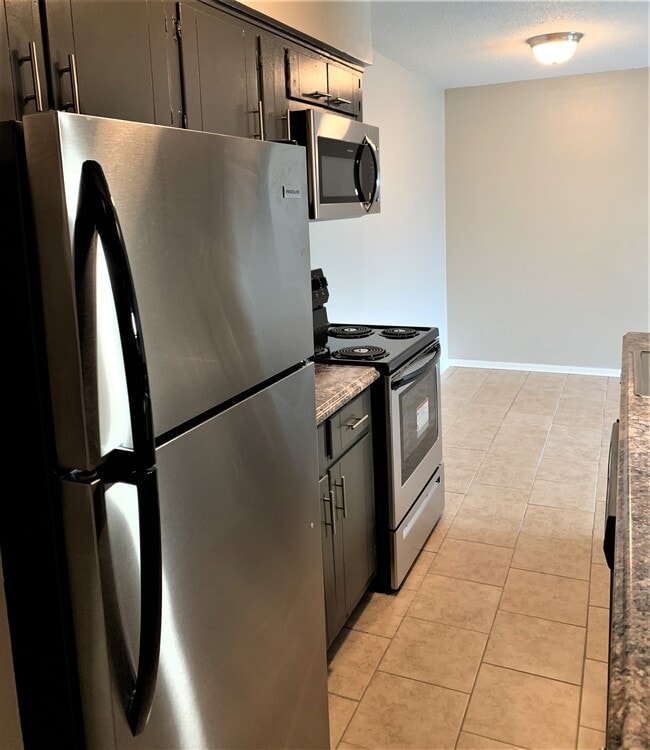 Meadowlark Apartments