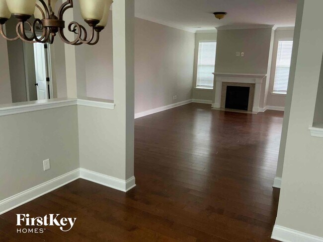 Photo - 1651 Ashmead Ln