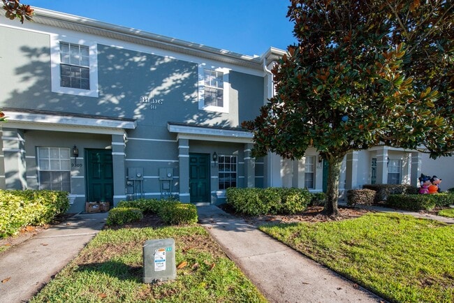 Photo - 2 Bedroom /2.5 bathrooms Town House. Just ...