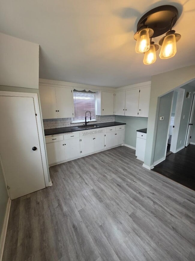 Photo - 3663 E Underwood Ave