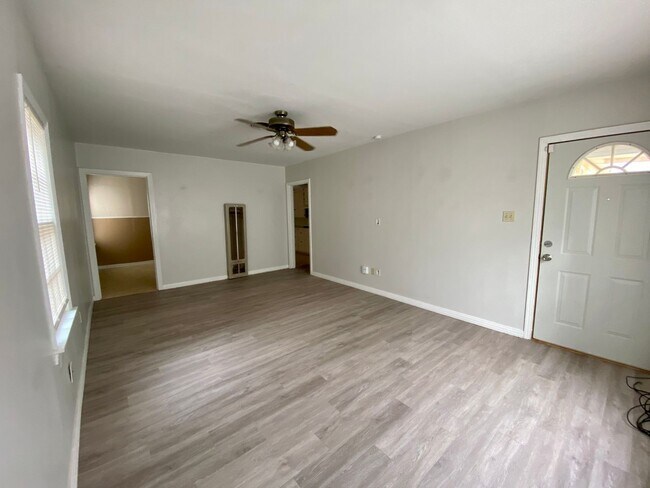 Photo - 2308 38th St