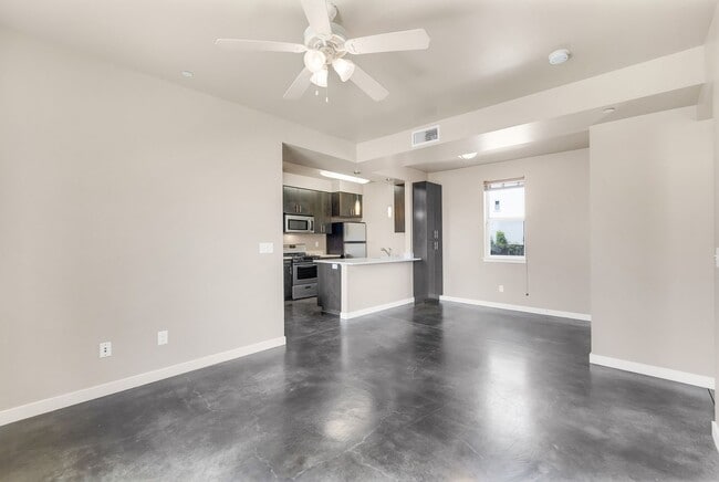 Photo - 2 Bedroom, 1 Bath Available! Unidad 2214-102