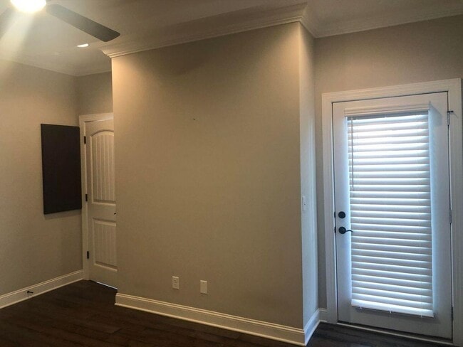 Photo - 1531 Washington St