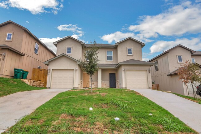 3 br, 2.5 bath Townhome - 114 Peruna Drive - 3 br, 2.5 bath Townhome - 114 Peruna Drive