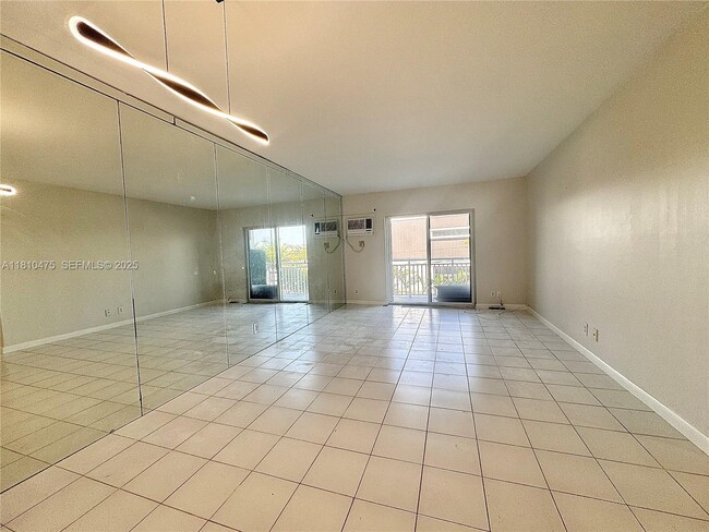 Photo - 200 S Birch Rd Unit 304