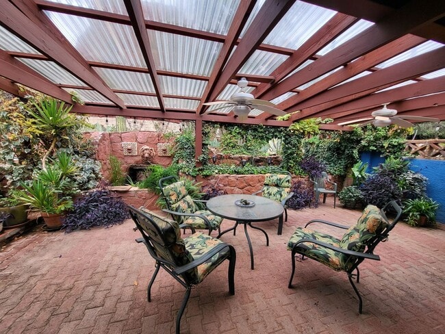 Photo - HOUSE - VILLAGE OF OAK CREEK