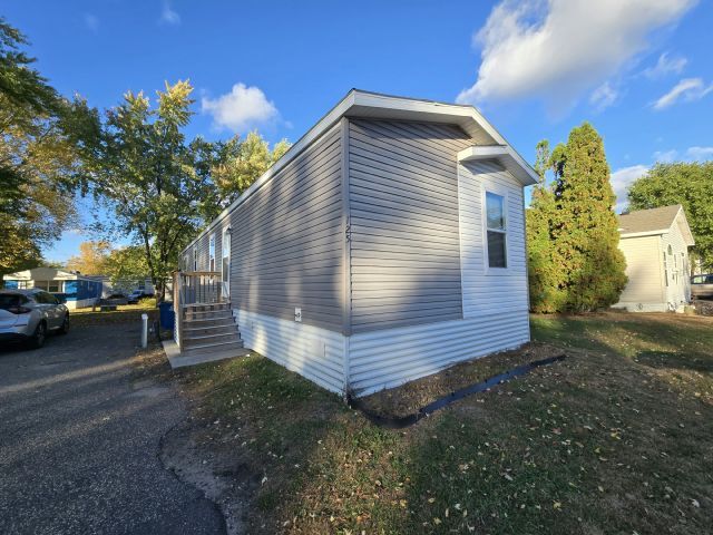 Building Photo - 125 113th Square NE Rental