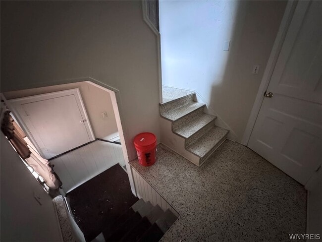 Photo - 350 Delaware St