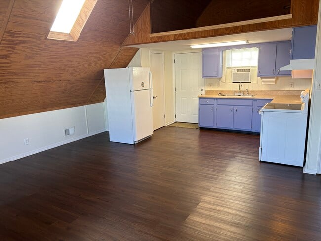 Building Photo - 4701 Illinois Ave Unit 4701B Illinois Ave