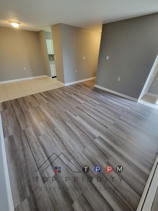 2 Bedroom | 1 Bathroom Unit in Dysart Avai... - 2 Bedroom | 1 Bathroom Unit in Dysart Avai... Apartamento Unidad A2