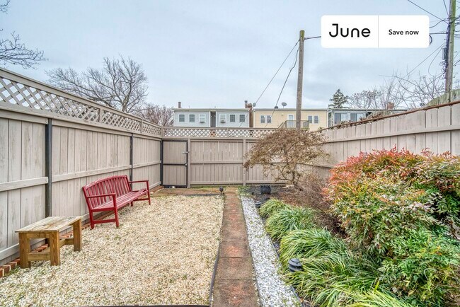 Photo - 1843 Burke St SE Unit 2