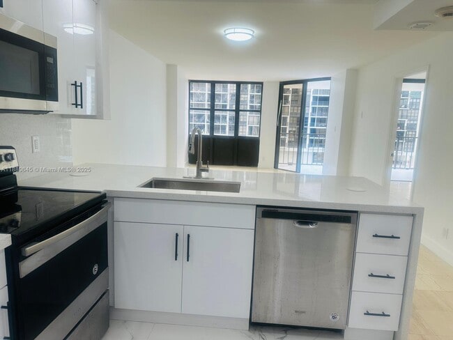Photo - 1915 Brickell Ave Unit 604