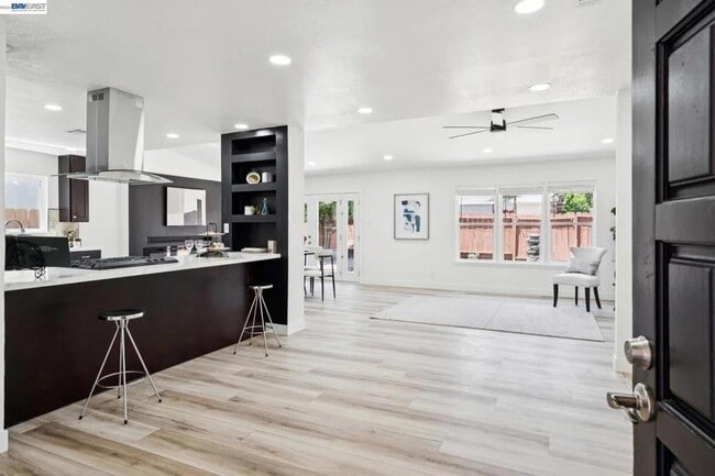 2800 Seville Cir