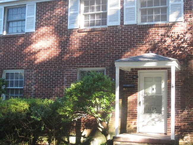 Building Photo - 1633-1635 Enoree Avenue Unit 1633 Rental