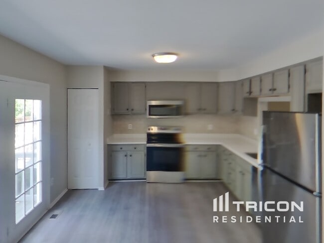 Photo - 3968 Forest Valley Rd