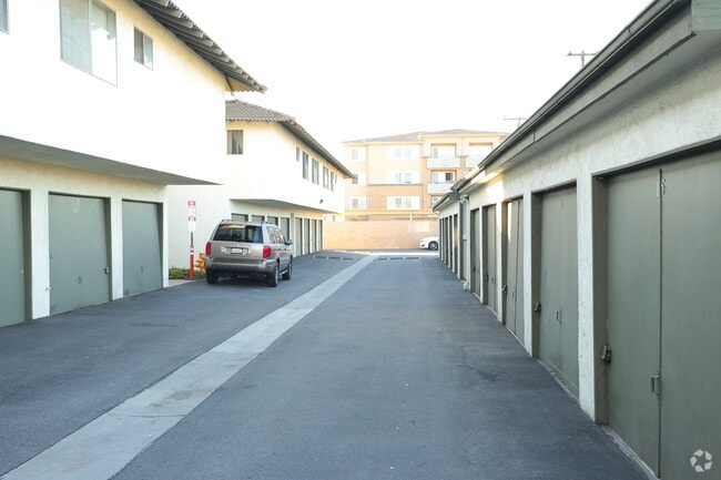 Las Casitas Apartments