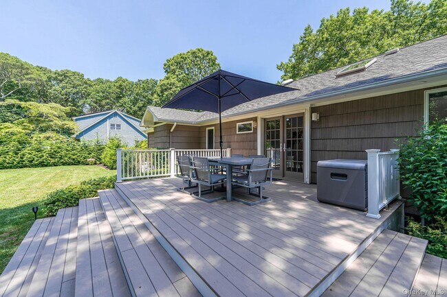 Photo - 410 Cedar Dr