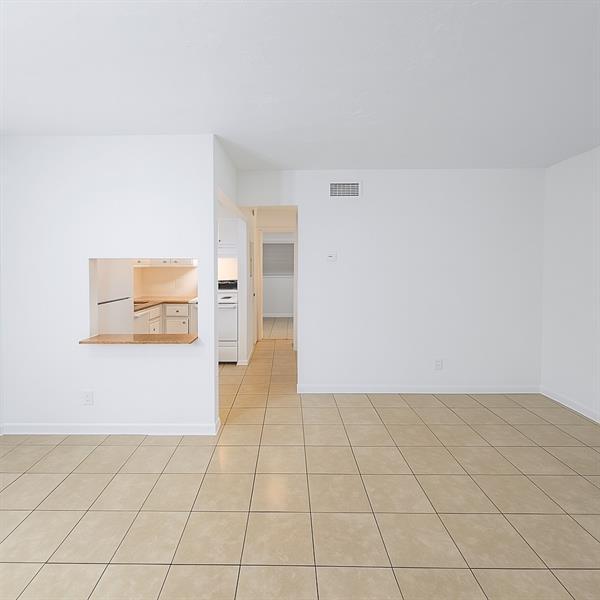 Photo - 1151 NE 17th Ct Unidad 27