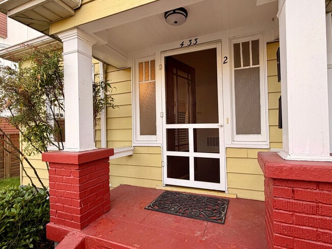 Photo - FORD DUPLEX Unit 2