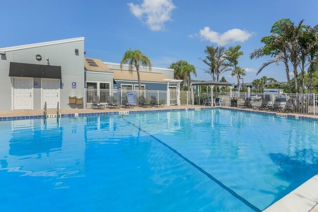 Photo - Fountain Lake Bradenton
